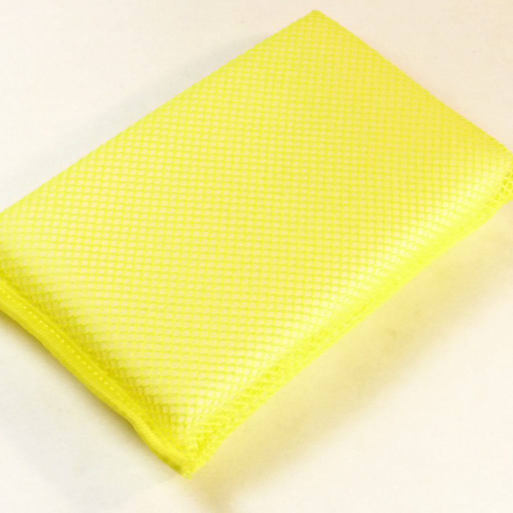 Bug sponge yellow pillow with heavy duty mesh Atomiza