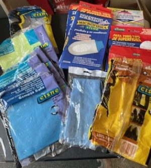 box 2016: cisne wash mitts wipers, cloths: £6.99