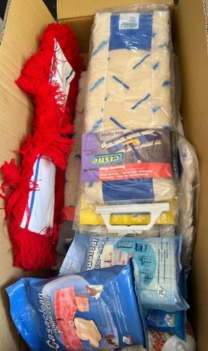 BOX 2010: CISNE MOP HEAD/COVERS: £4.99