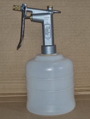 QUART SPRAYER: £9.99 OR LESS!